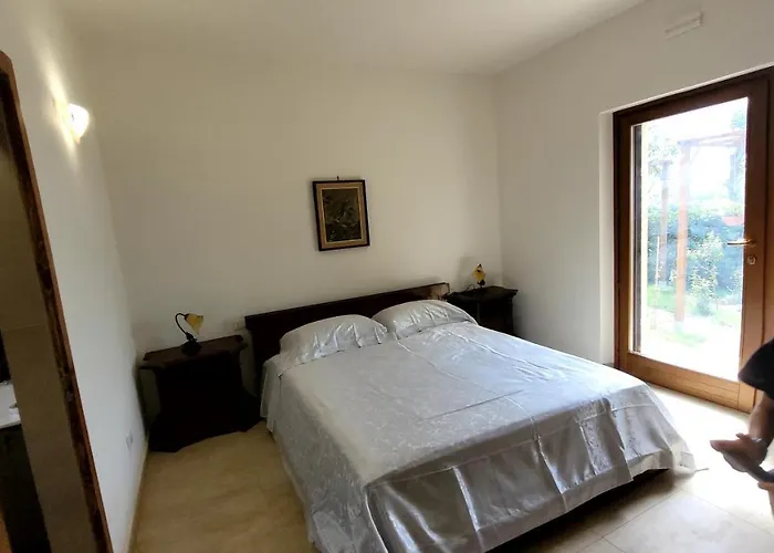 בית חווה Poggio La Lodola מאסה מריטימה