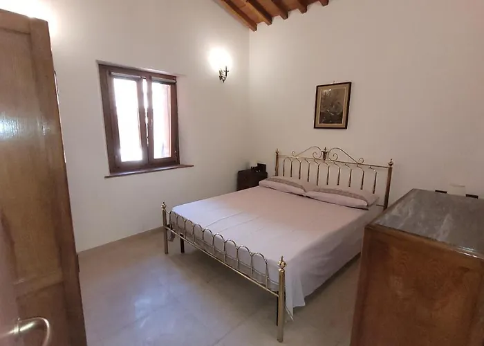 בית חווה Poggio La Lodola מאסה מריטימה